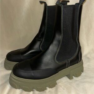 Ganni Black Leather Chelsea Boots